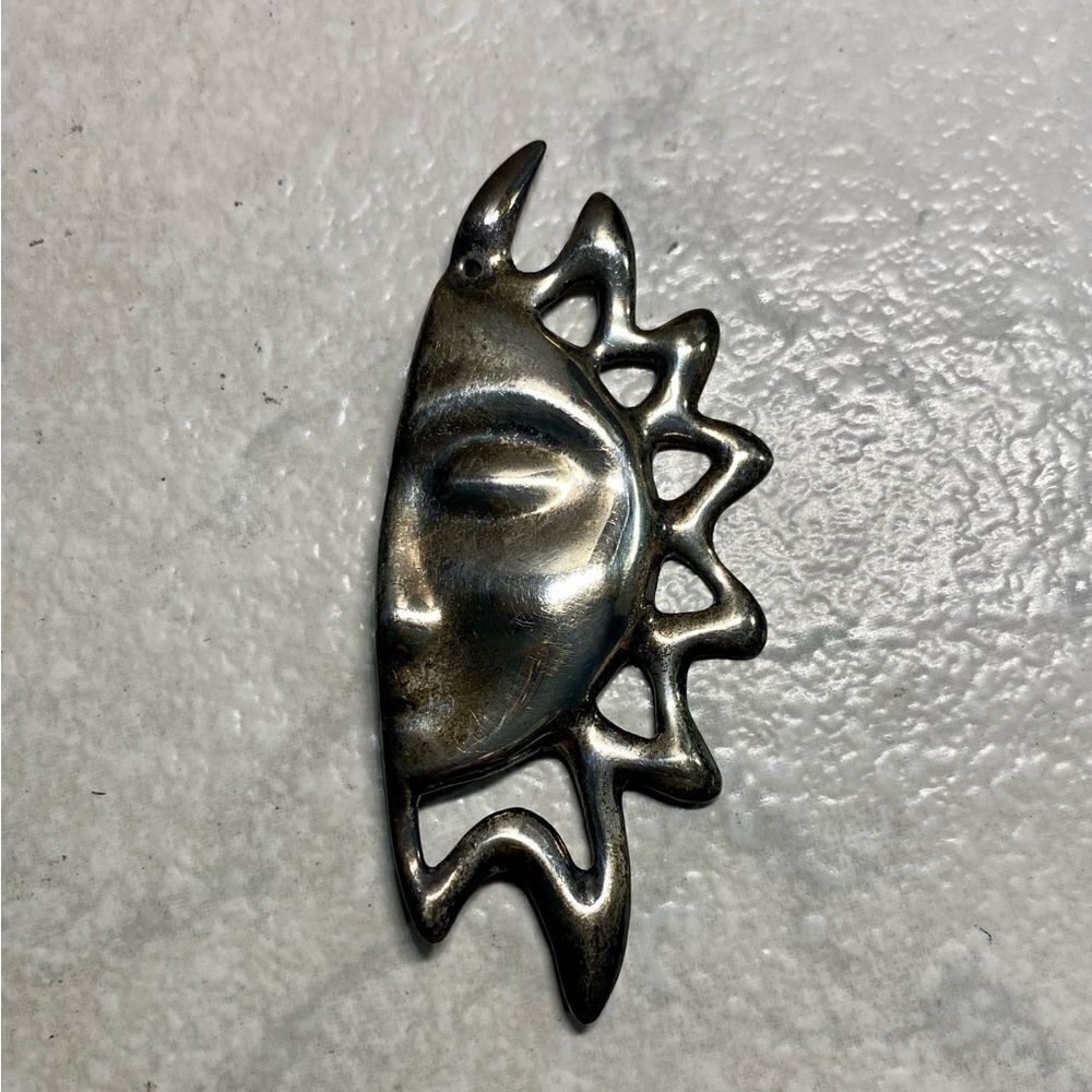 VINTAGE 925 1/2 face sun brooch